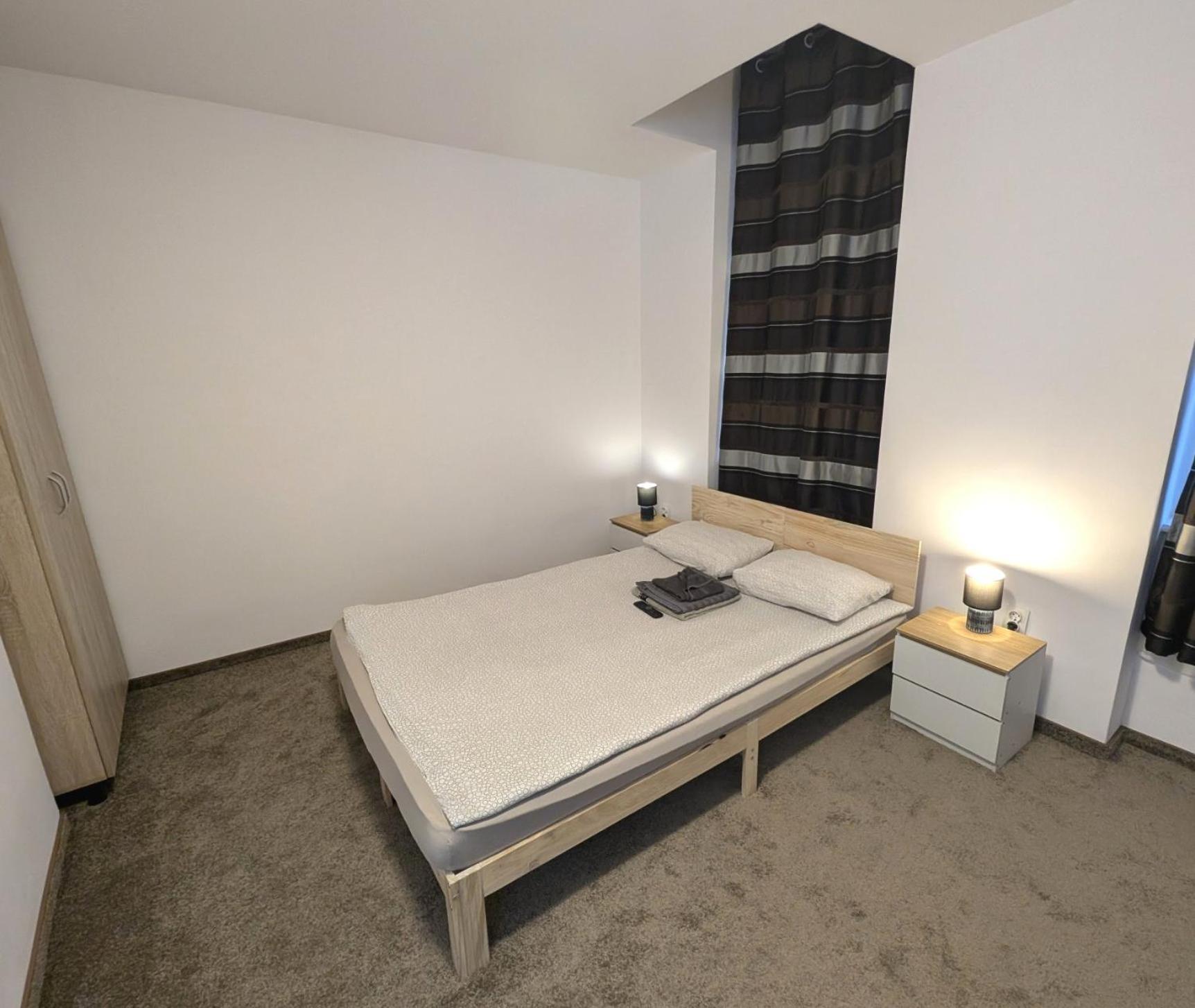 Sandor Central Studio Apartment Târgu-Mureş Екстериор снимка